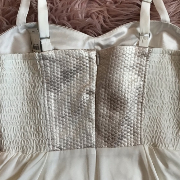 New EXPRESS Flowy Skater/Cocktail Dress - Picture 4 of 13